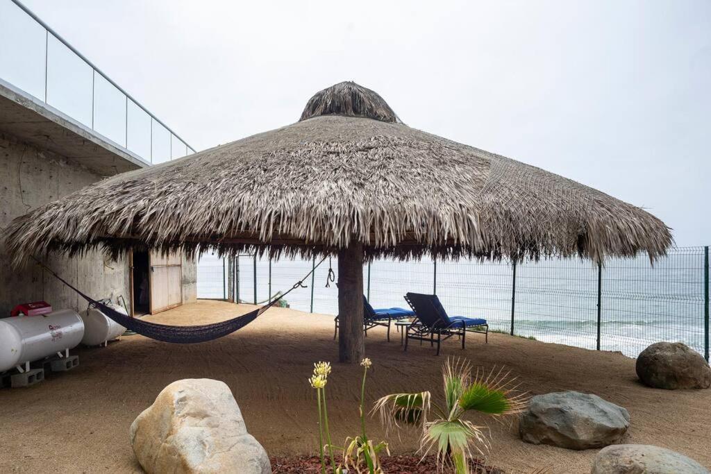 Primo Tapia Triton'S Playhouse Beachfront מראה חיצוני תמונה