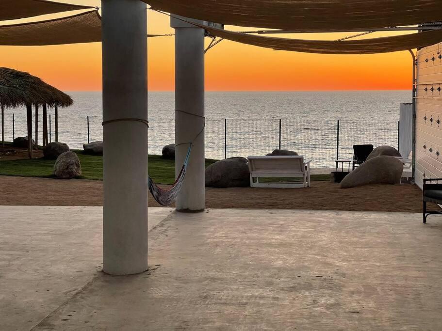 Primo Tapia Triton'S Playhouse Beachfront מראה חיצוני תמונה